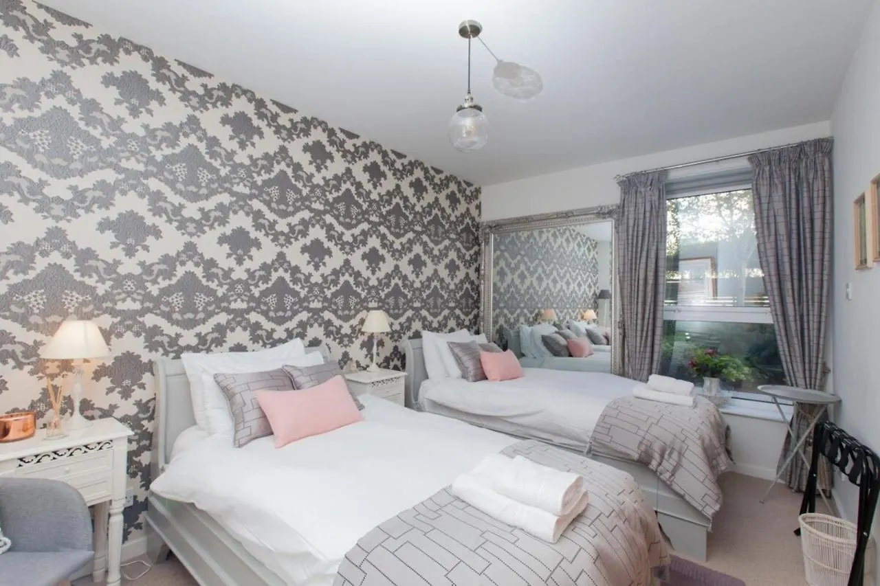 Holyrood Residence - Luxury Apartment With Parking إدنبرة المملكة المتحدة