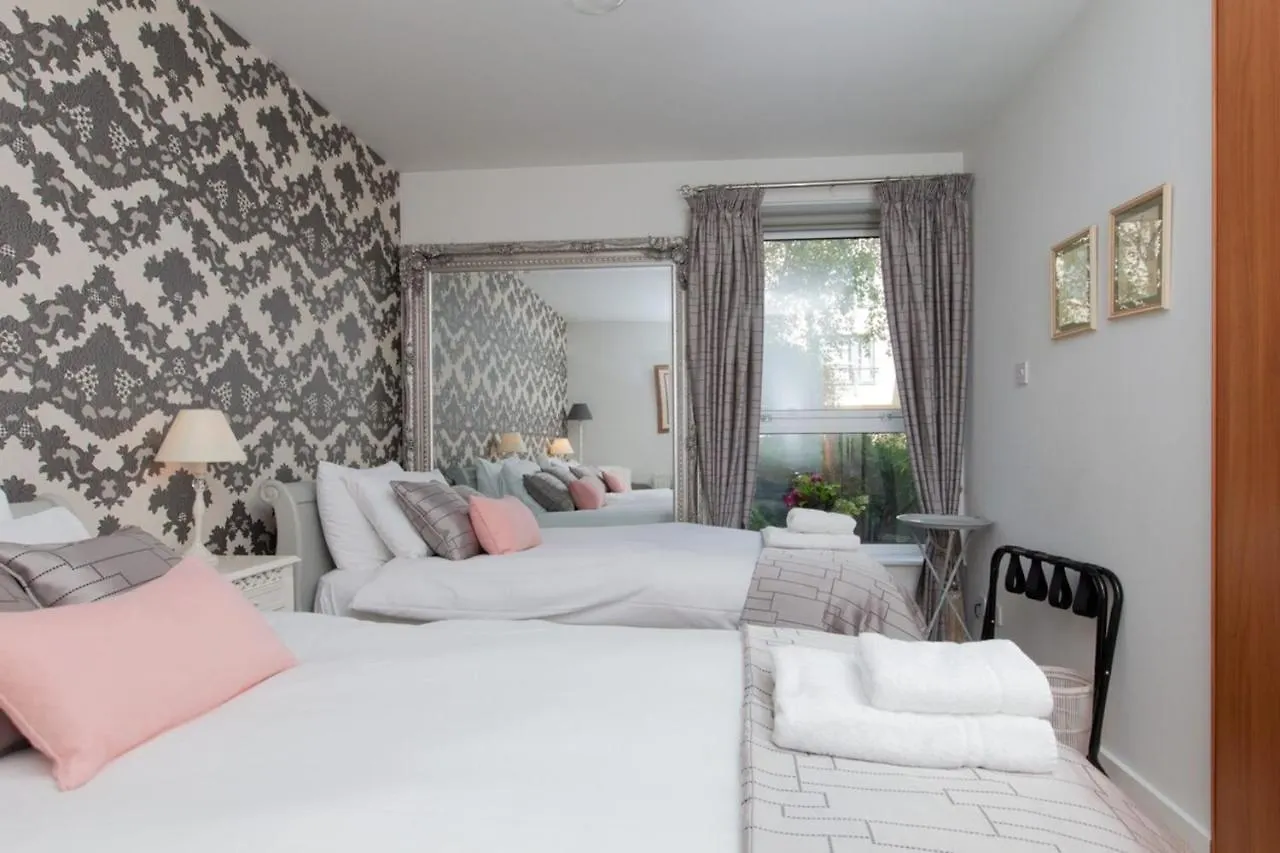 אדינבורו Holyrood Residence - Luxury Apartment With Parking 0*,